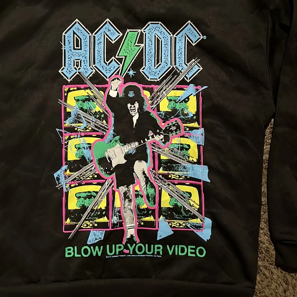 Ac/dc NWT women’s sweatshirt - Picture 2 of 2